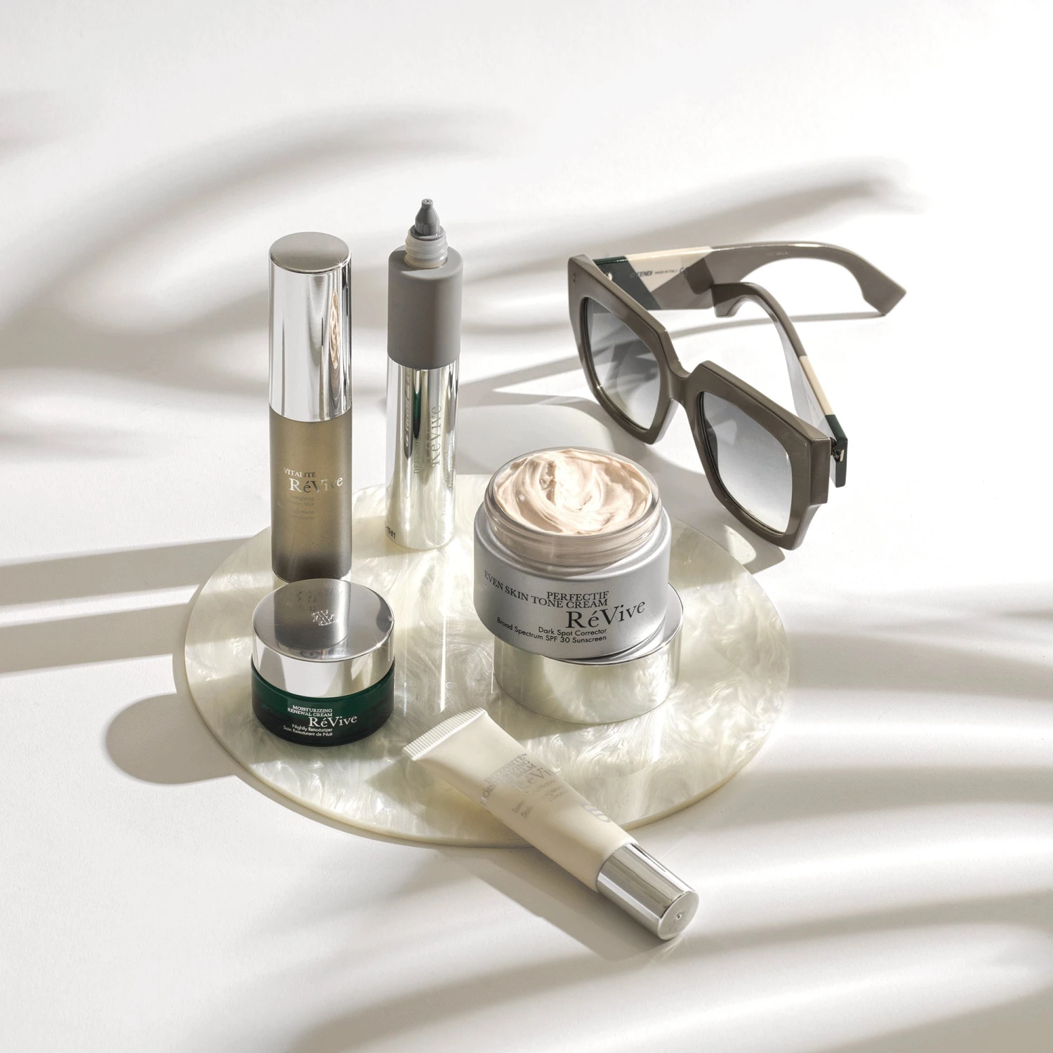 Intensite Moisturizing Lip Balm Luxe Conditioner 5 Intensite Moisturizing Lip Balm Luxe Conditioner - Image 3