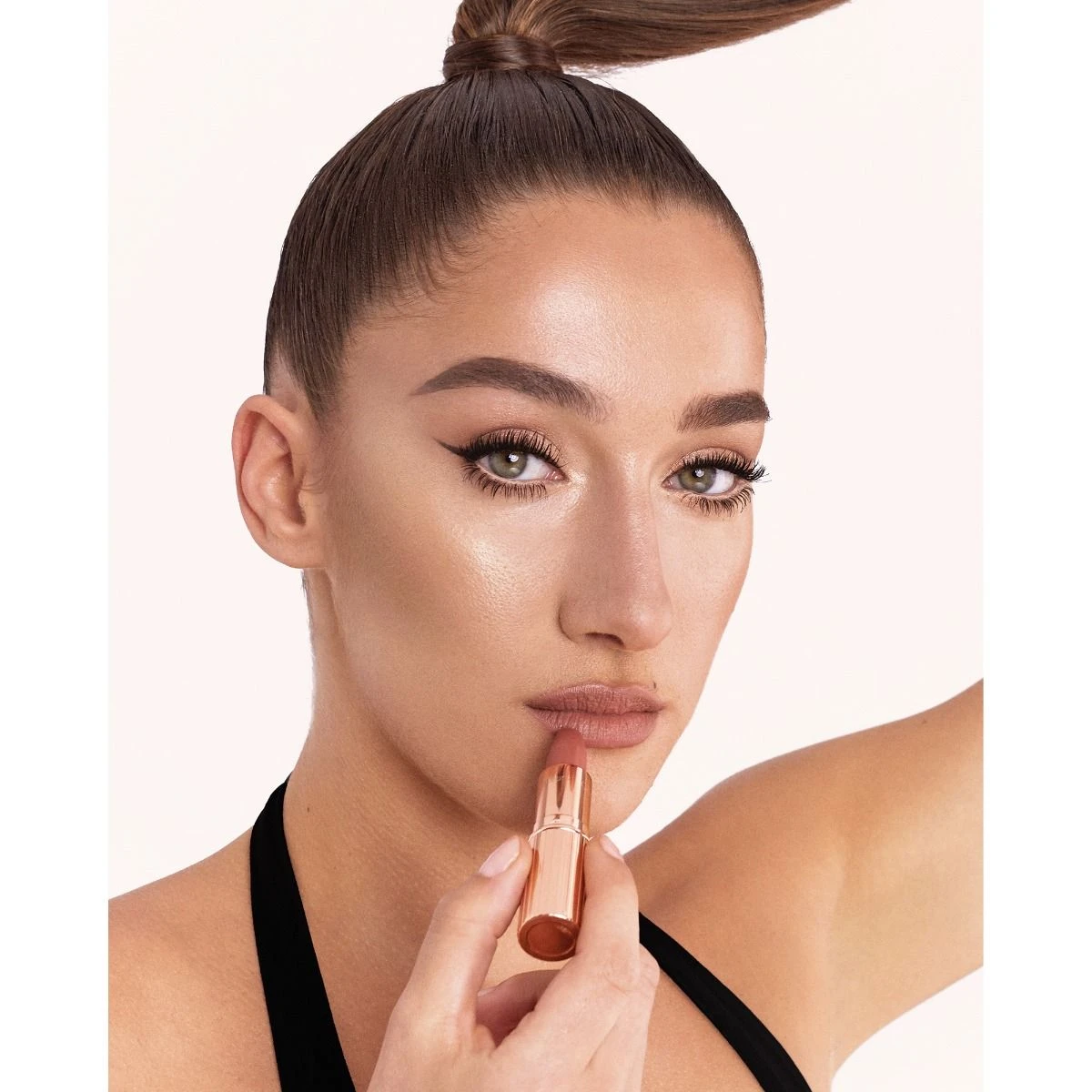 Charlotte Tilbury Matte Revolution 6 Charlotte Tilbury Matte Revolution - Image 4