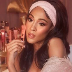 Charlotte Tilbury Matte Beauty Blush Wand 19 Charlotte Tilbury Matte Beauty Blush Wand -Charlotte Tilbury Shop 5056446610810 alt2