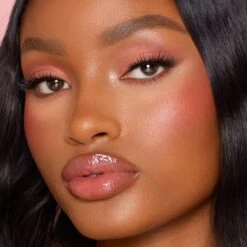 Charlotte Tilbury Matte Beauty Blush Wand 21 Charlotte Tilbury Matte Beauty Blush Wand -Charlotte Tilbury Shop 5056446610827 alt1