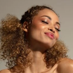 Valdé Armor Reflective Mind Rose Gold Vessel -Charlotte Tilbury Shop 850044620135 alt2