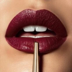 Confession Ultra Slim Refillable Lipstick 31 Confession Ultra Slim Refillable Lipstick -Charlotte Tilbury Shop 877231004561 alt1 1