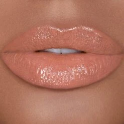 Unreal High Shine Volumizing Lip Gloss 39 Unreal High Shine Volumizing Lip Gloss -Charlotte Tilbury Shop 877231008613 alt1