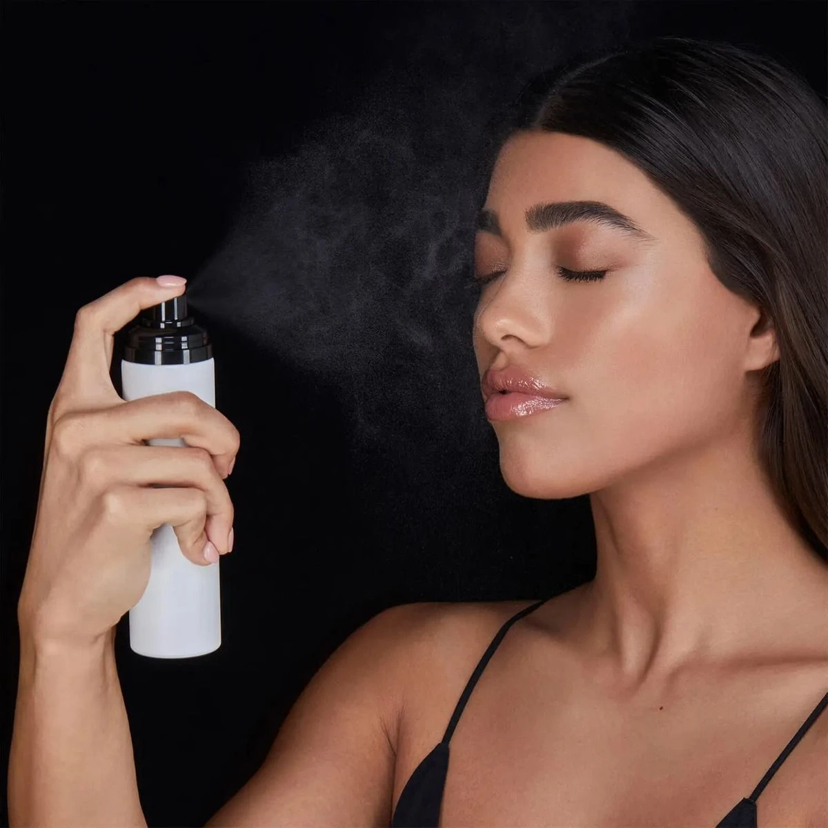 Veil Soft Focus Setting Spray 4 Veil Soft Focus Setting Spray - Image 2