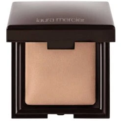 Laura Mercier Candleglow Sheer Perfecting Powder -Charlotte Tilbury Shop WEBP00192001 AM 5ELighttoMedium 2fb6f144 8376 46ad ba92 79b0491ee6dd 1