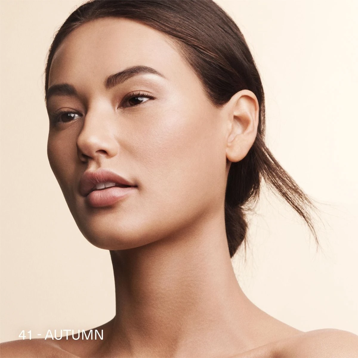 La Mer The Soft Moisture Powder Foundation SPF 30 5 La Mer The Soft Moisture Powder Foundation SPF 30 - Image 3